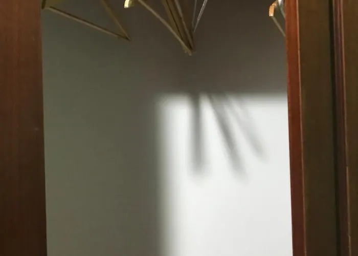 オスタル プエルタ カルモナ ゲストハウス